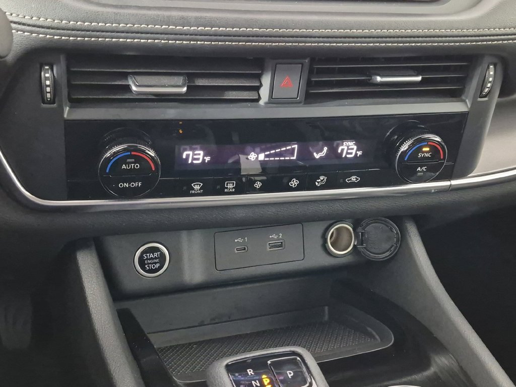 Used 2023 Nissan Rogue SV AWD/4WD image 25