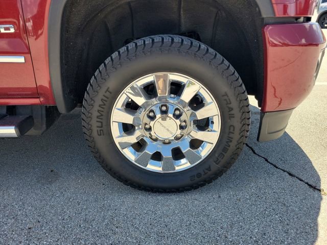 Used 2018 GMC Sierra 2500 Denali w/ Duramax Plus Package AWD/4WD image 5
