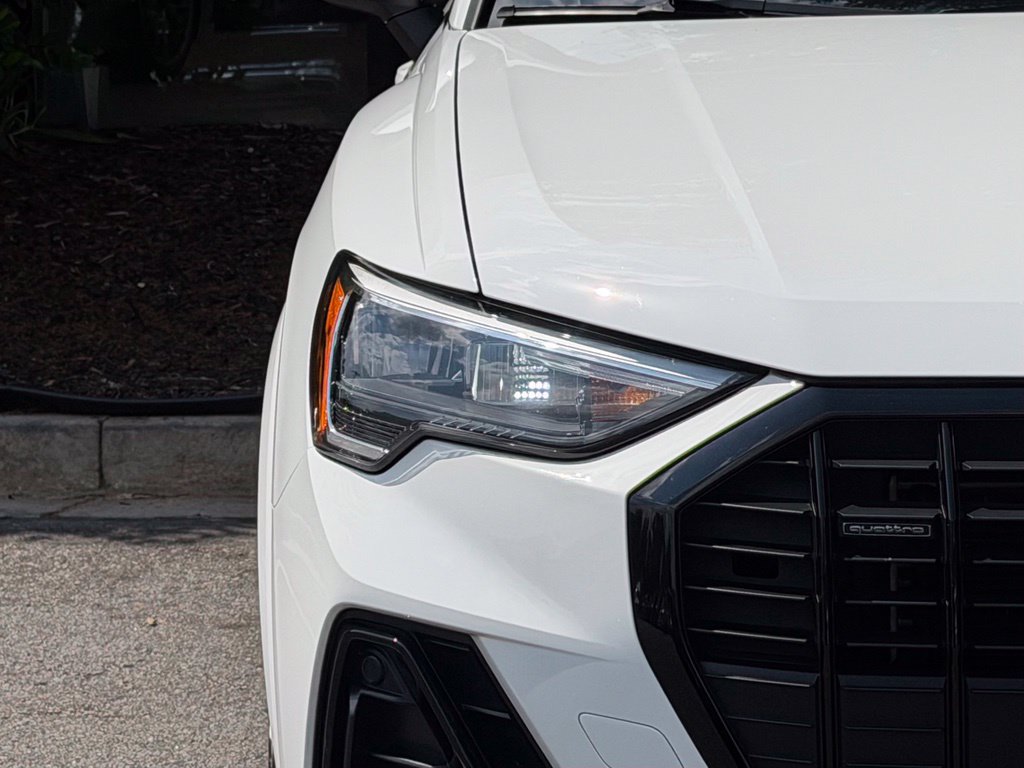 Used 2021 Audi Q3 2.0T Premium w/ Convenience Package AWD/4WD image 7