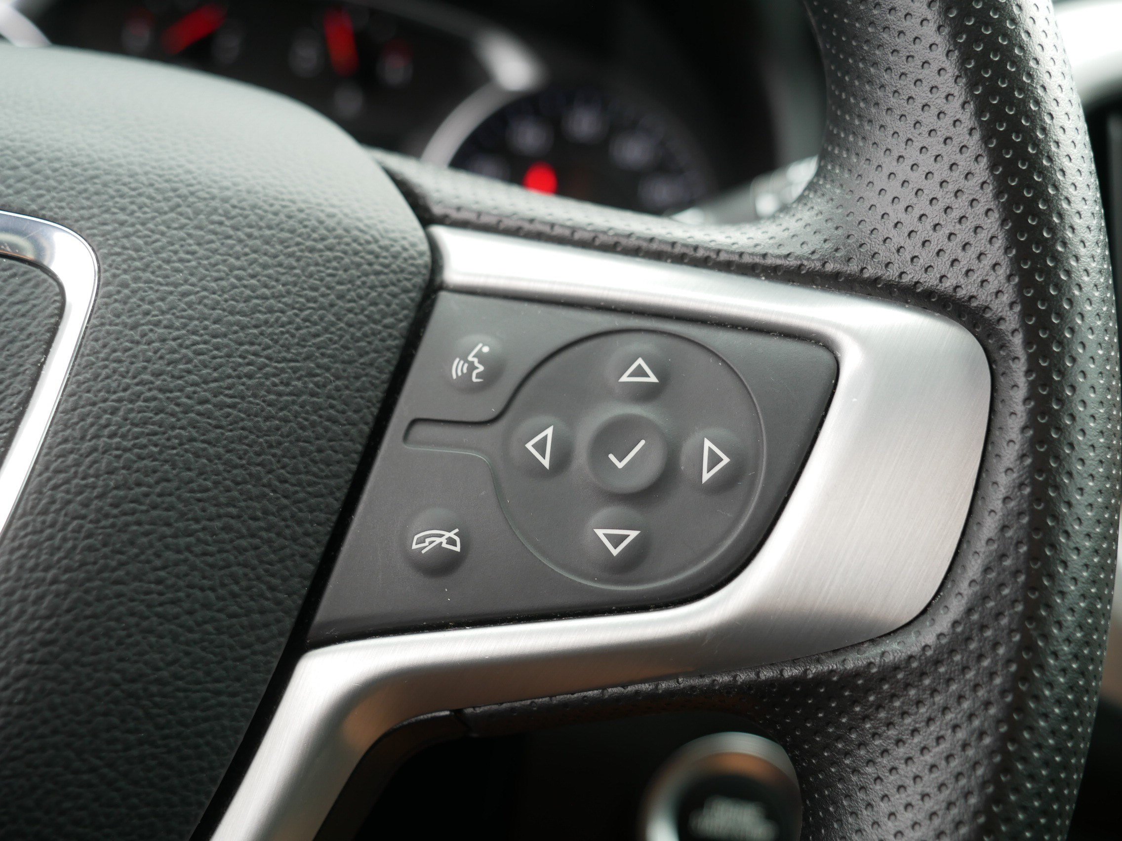 Used 2024 GMC Terrain SLE w/ Driver Convenience Package AWD/4WD image 29
