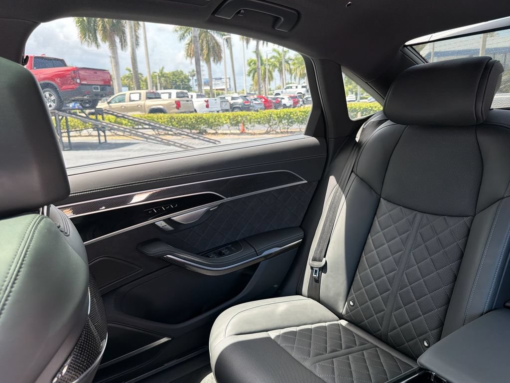 Used 2025 Audi S8 w/ Executive Package AWD/4WD image 13