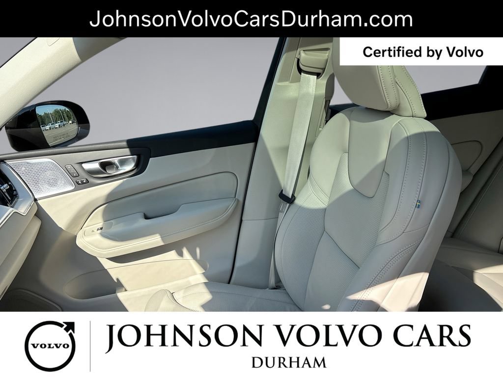 Certified 2026 Volvo XC60 T8 Ultra AWD/4WD image 29