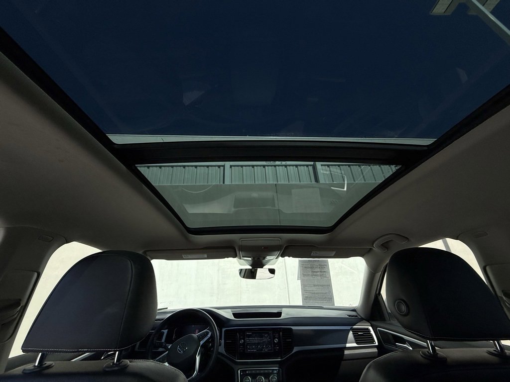 Used 2021 Volkswagen Atlas SEL R-Line image 9