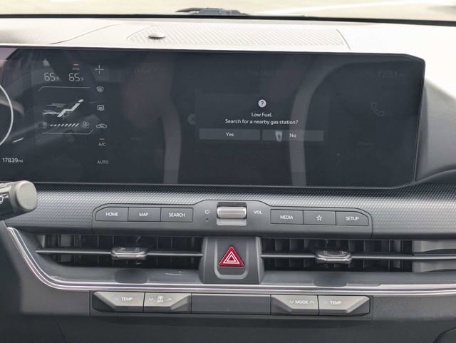 Used 2025 Kia K4 GT-Line w/ GT-Line Premium Package image 17