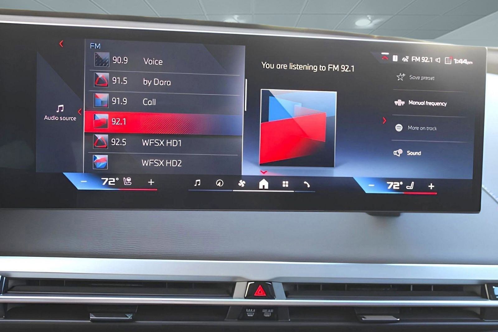 Used 2025 BMW iX M60 image 24