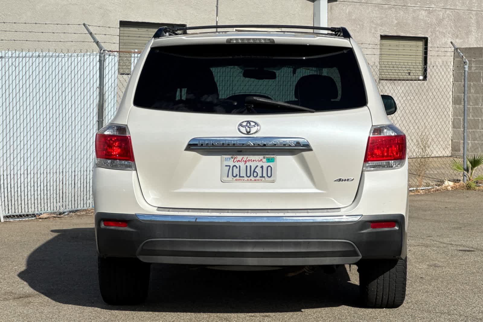 Used 2013 Toyota Highlander SE AWD/4WD image 4