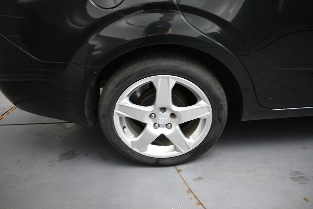 Used 2014 Chevrolet Sonic LTZ FWD image 15