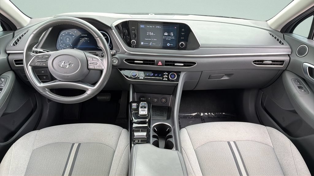 Used 2021 Hyundai Sonata SEL w/ Convenience Package FWD image 11
