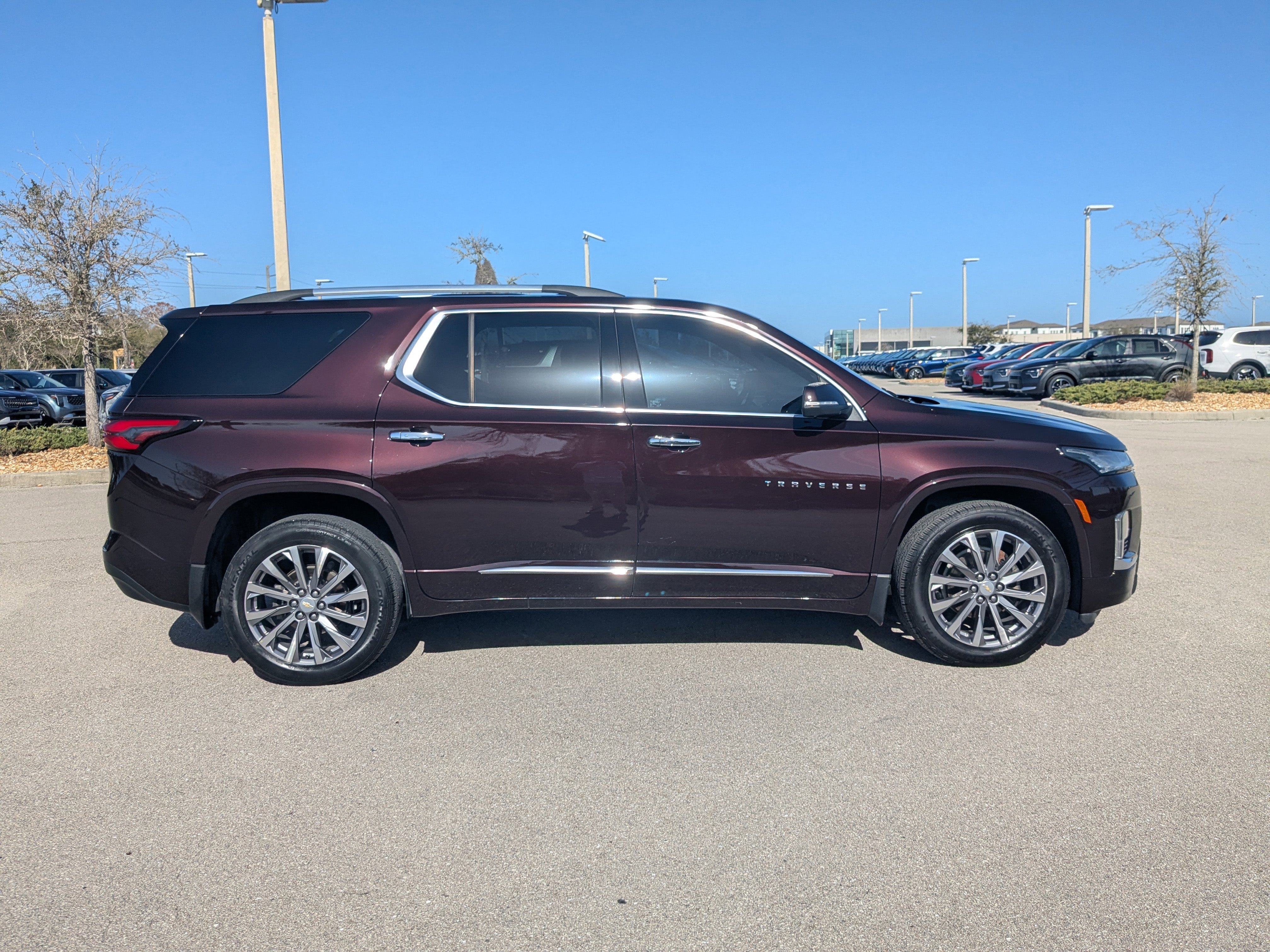 Used 2023 Chevrolet Traverse Premier image 4
