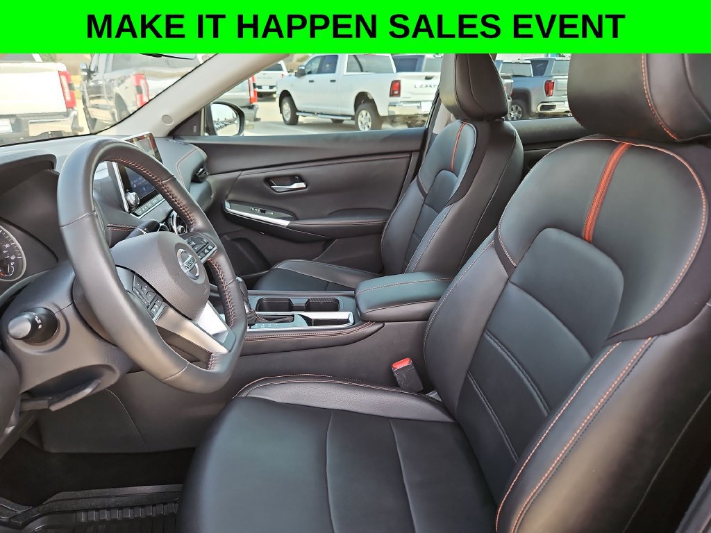 Used 2023 Nissan Sentra SR w/ SR Premium Package FWD image 9