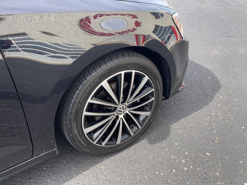 Used 2016 Volkswagen Jetta Sport image 5