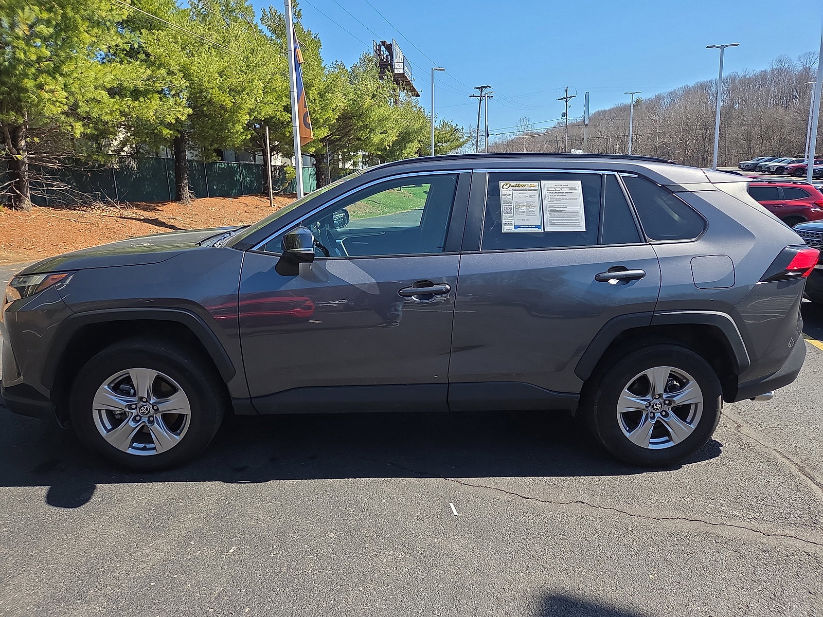 Used 2025 Toyota RAV4 XLE w/ Convenience Package image 6