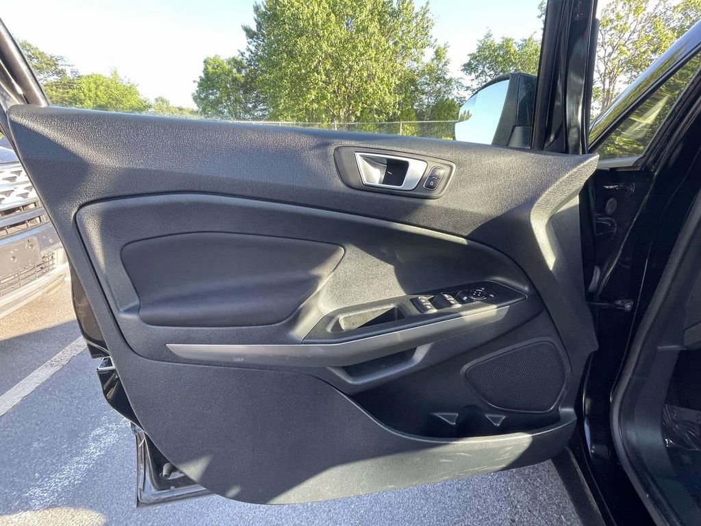 Used 2018 Ford EcoSport SE image 22