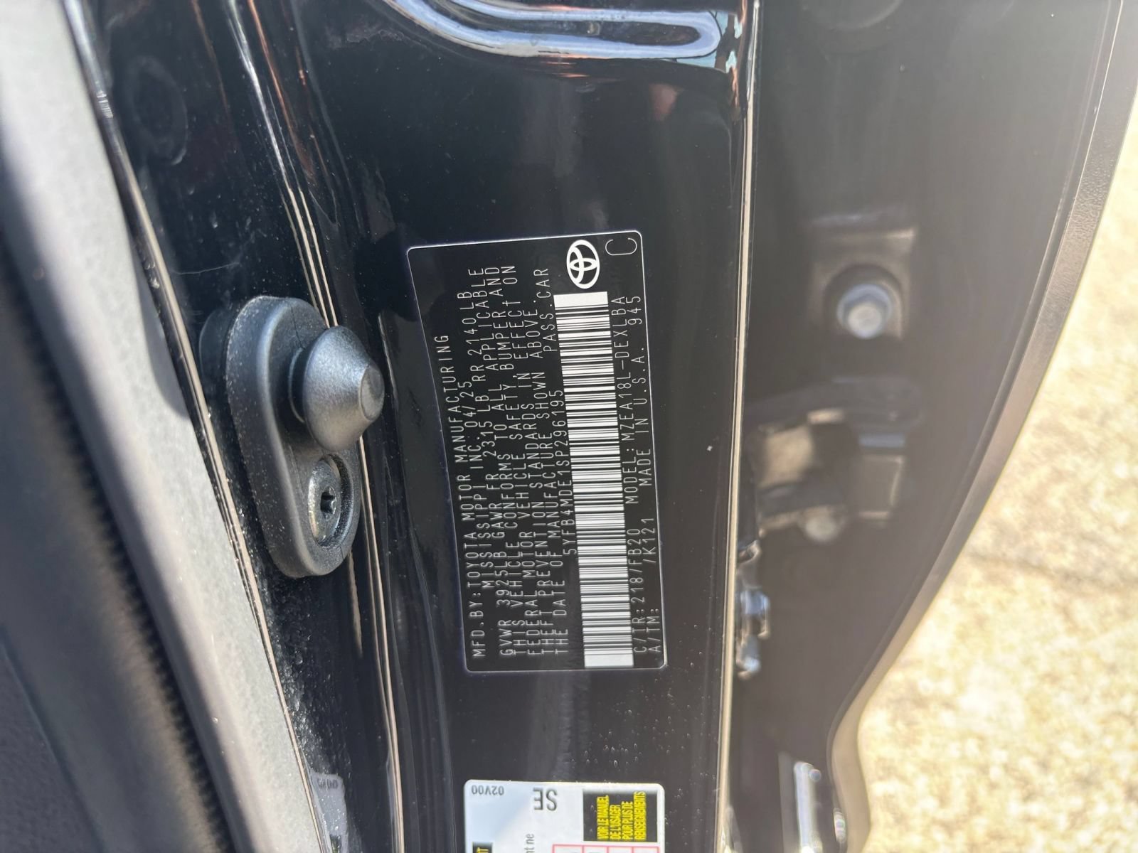Used 2025 Toyota Corolla LE FWD image 26