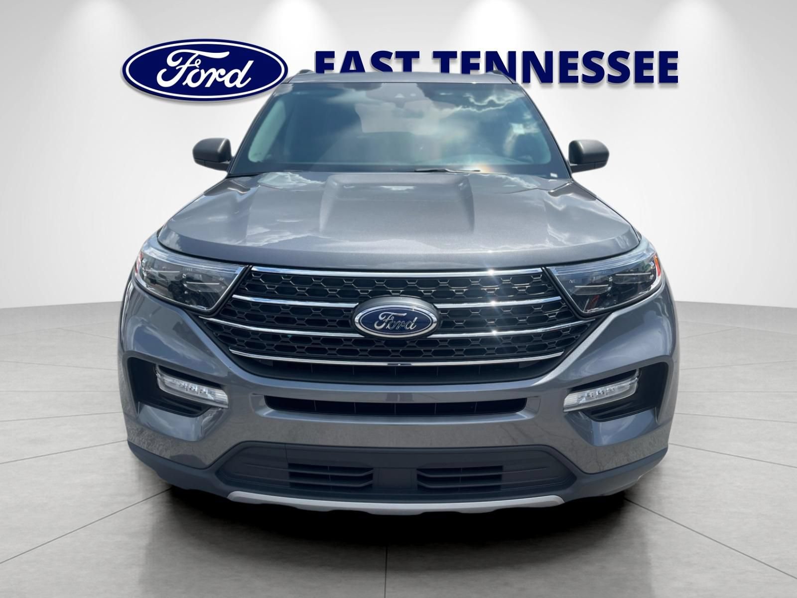 Used 2023 Ford Explorer XLT w/ Equipment Group 202A AWD/4WD image 9