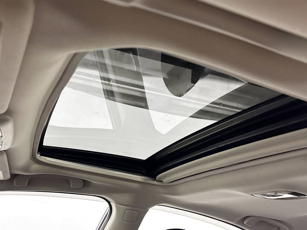 Used 2015 Subaru Legacy 2.5i Premium w/ Moonroof Package AWD/4WD image 18