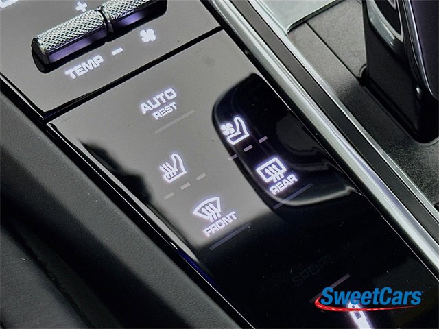 Used 2023 Porsche Cayenne Turbo image 32