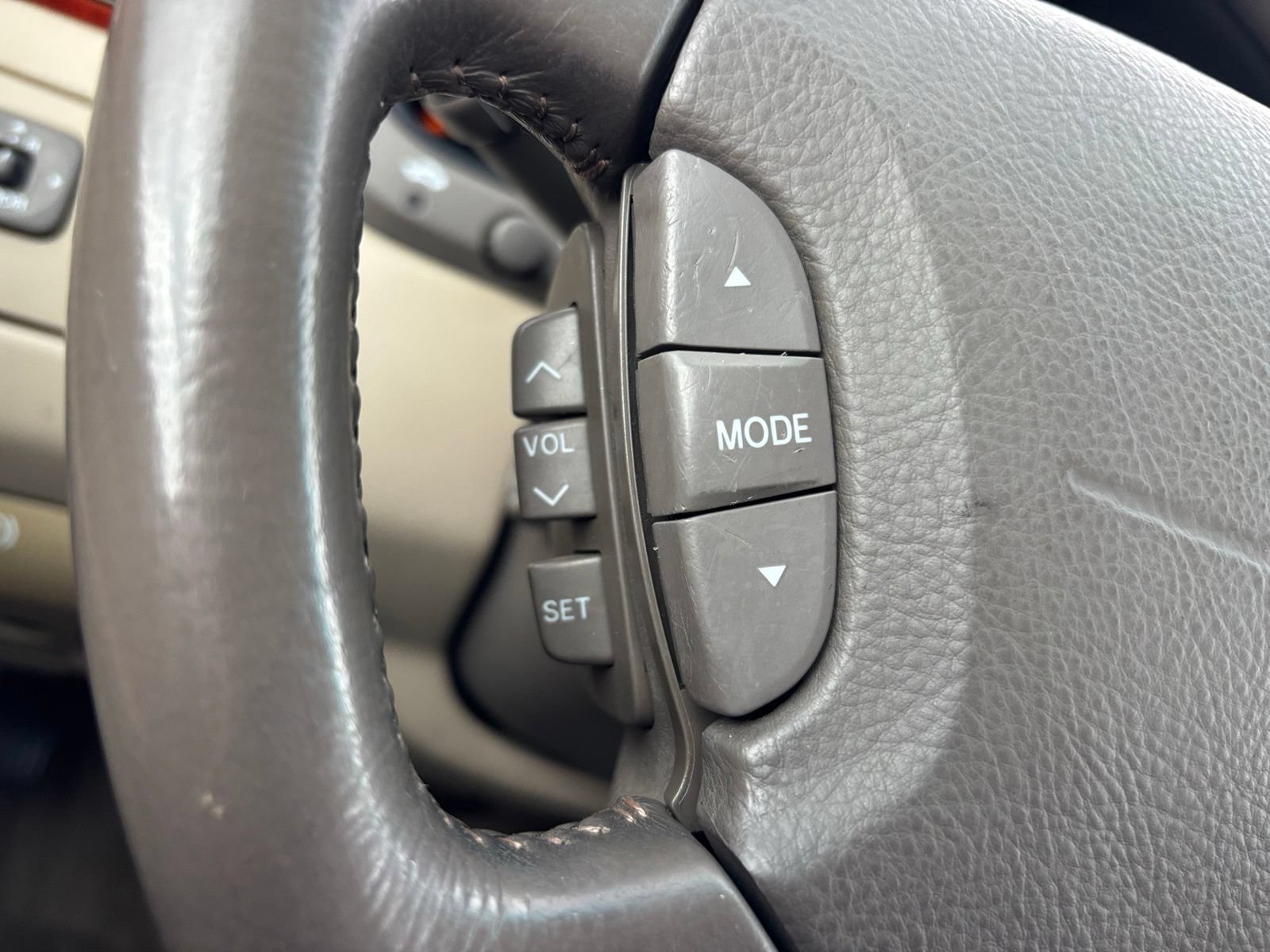 Used 2003 Lexus LS 430 RWD image 23