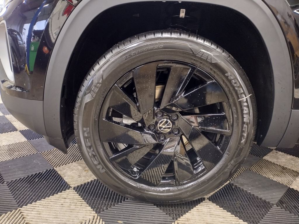 New 2026 Volkswagen Atlas SE image 5