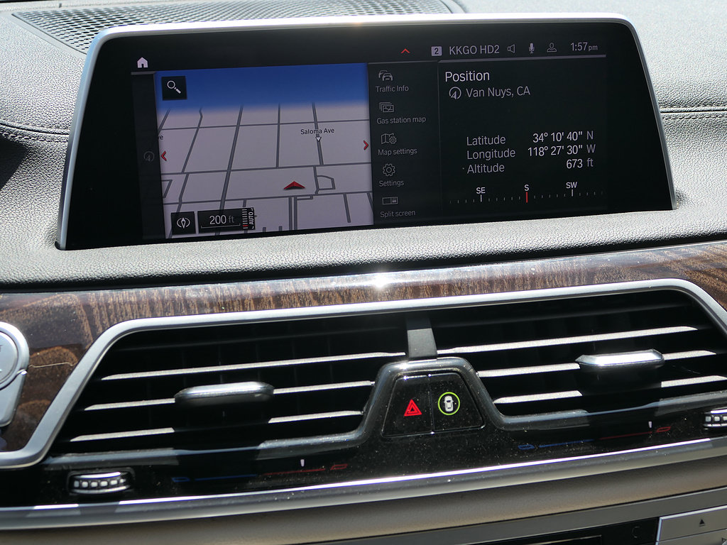 Used 2020 BMW 740i w/ Premium Package RWD image 20