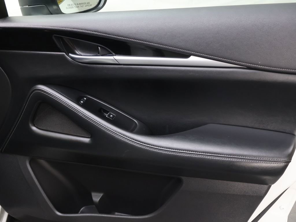 Used 2025 INFINITI QX60 Pure image 12