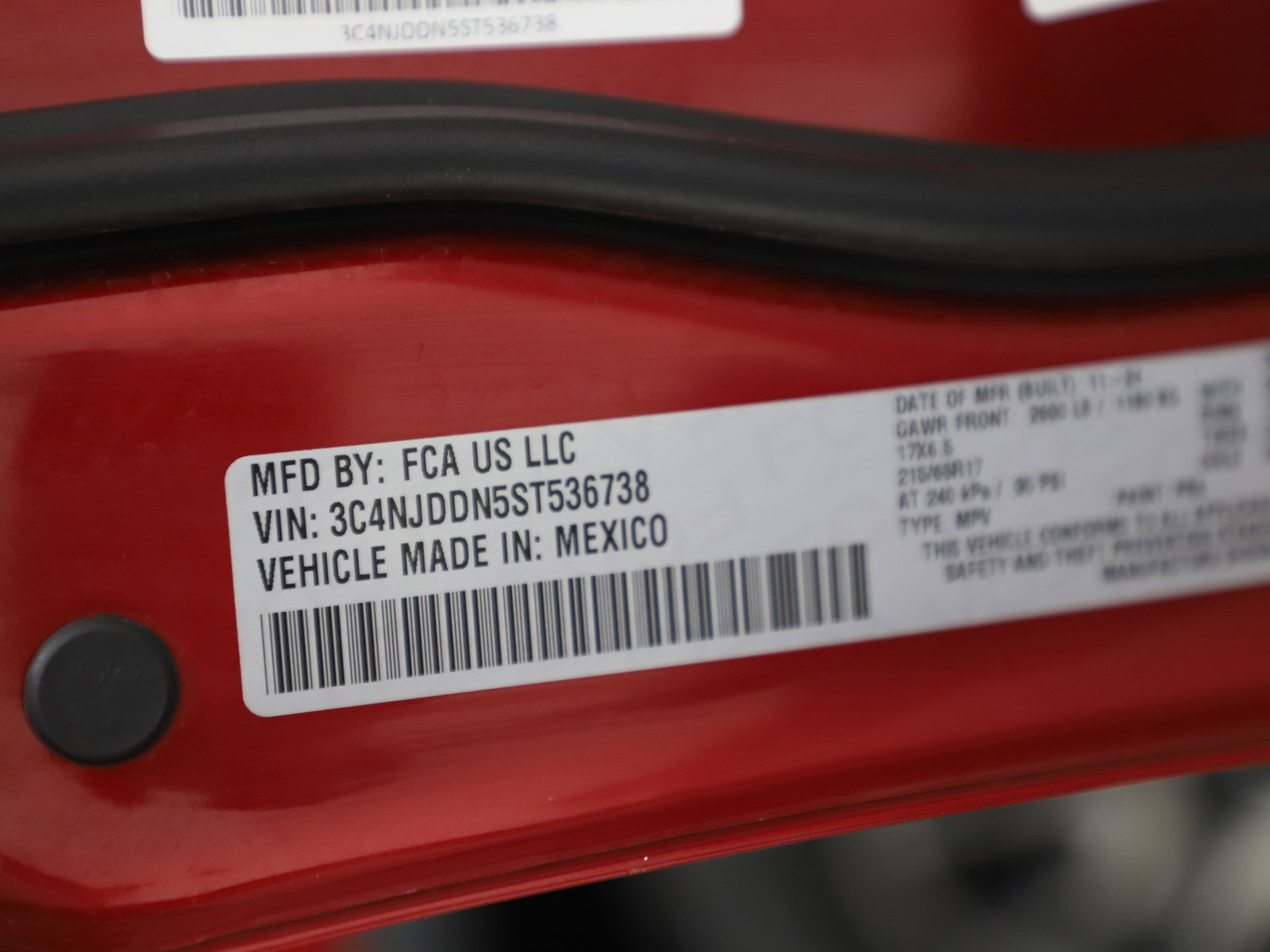 Used 2025 Jeep Compass Trailhawk image 27