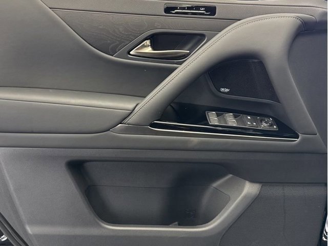 New 2026 Lexus LX 600 4WD w/ Luxury Package image 37