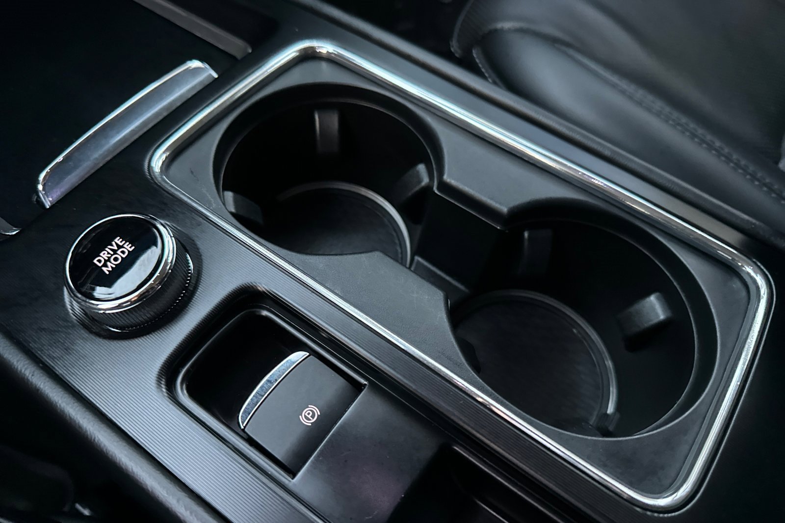 Used 2023 Lincoln Corsair FWD w/ Equipment Group 101A image 30