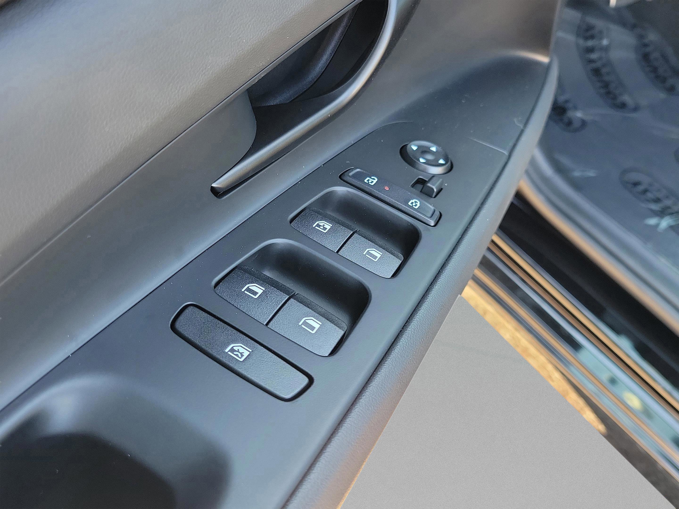 New 2026 Hyundai Elantra SEL Sport image 15