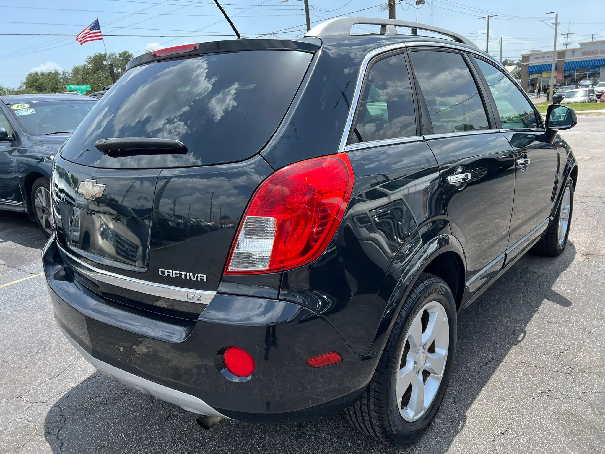 Used 2014 Chevrolet Captiva Sport LTZ FWD image 5
