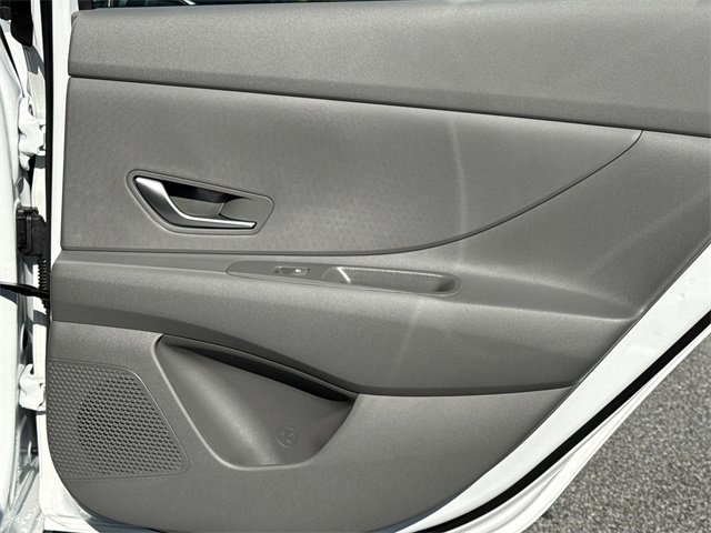 New 2026 Hyundai Elantra Blue image 16