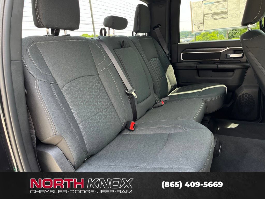 New 2026 RAM 3500 Big Horn AWD/4WD image 25