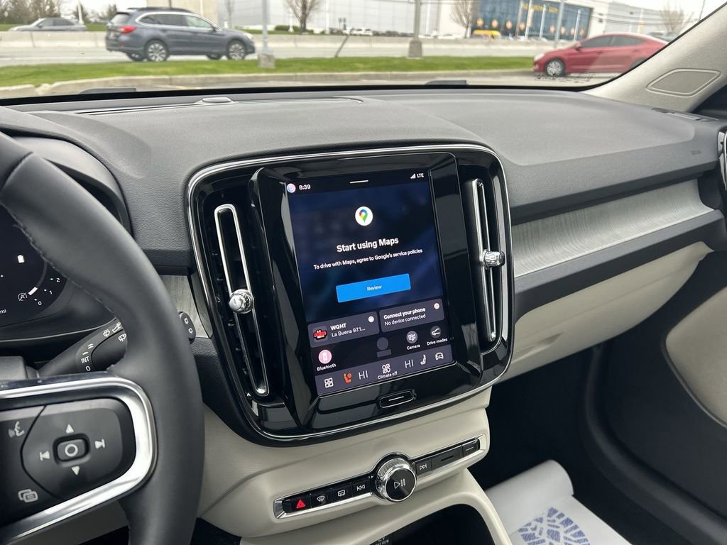 Certified 2023 Volvo XC40 B5 Plus w/ Driver Assist Package image 20
