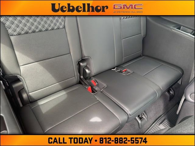 New 2026 GMC Acadia Denali w/ Super Cruise Package image 8