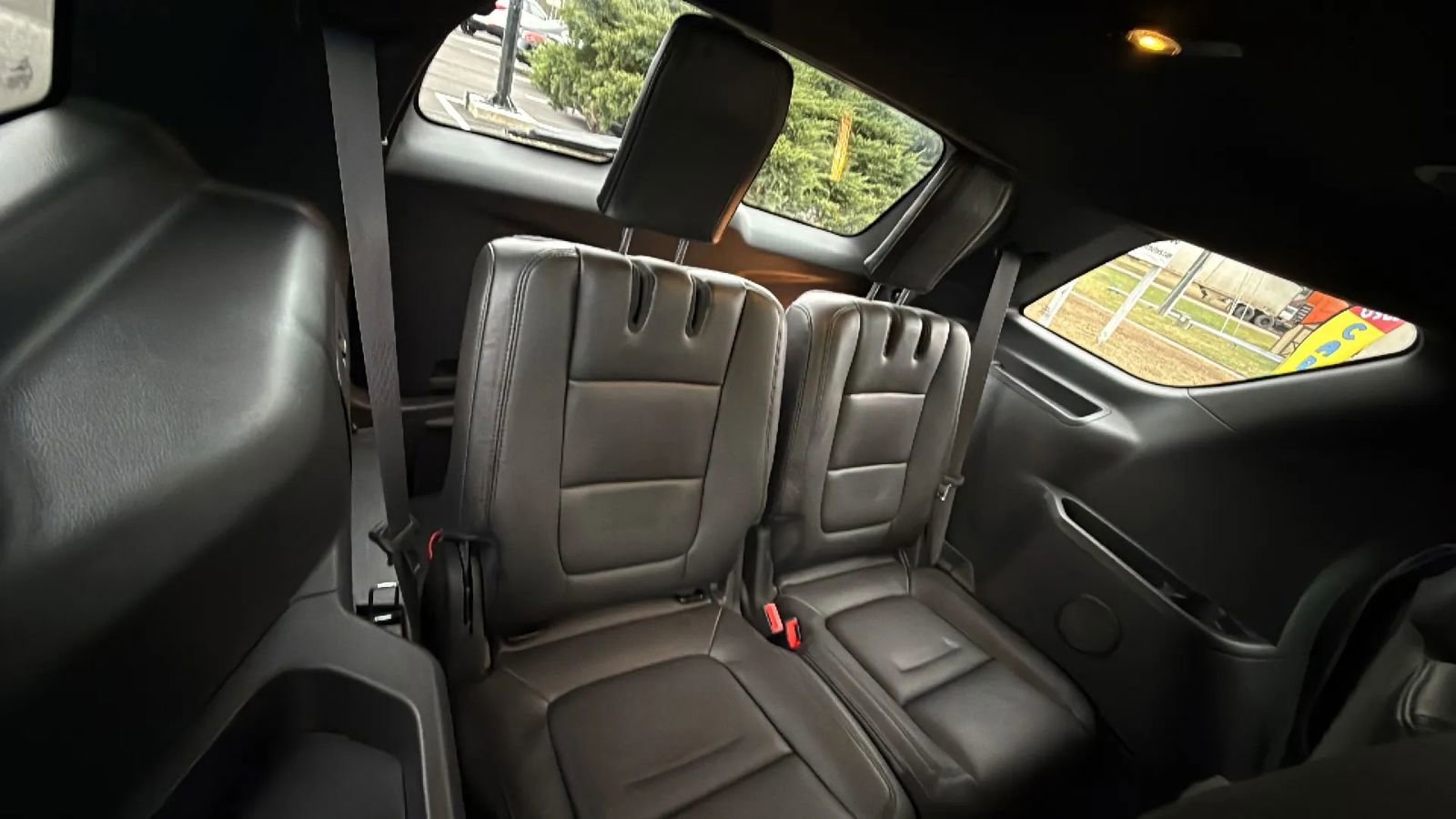 Used 2015 Ford Explorer XLT w/ Equipment Group 202A image 43