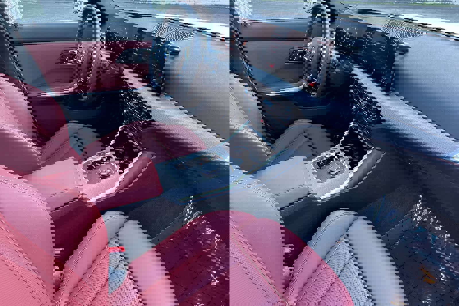 Used 2025 BMW 330i Sedan image 16