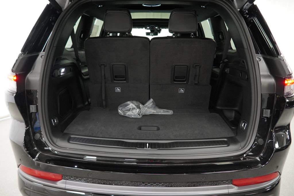 New 2026 Jeep Grand Cherokee L Limited AWD/4WD image 31