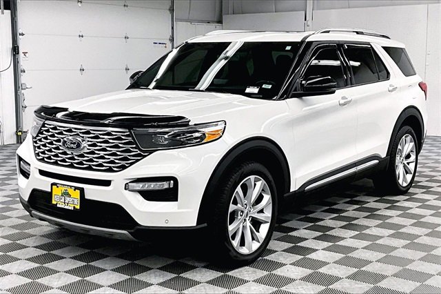 Used 2024 Ford Explorer Platinum w/ Technology Package image 10