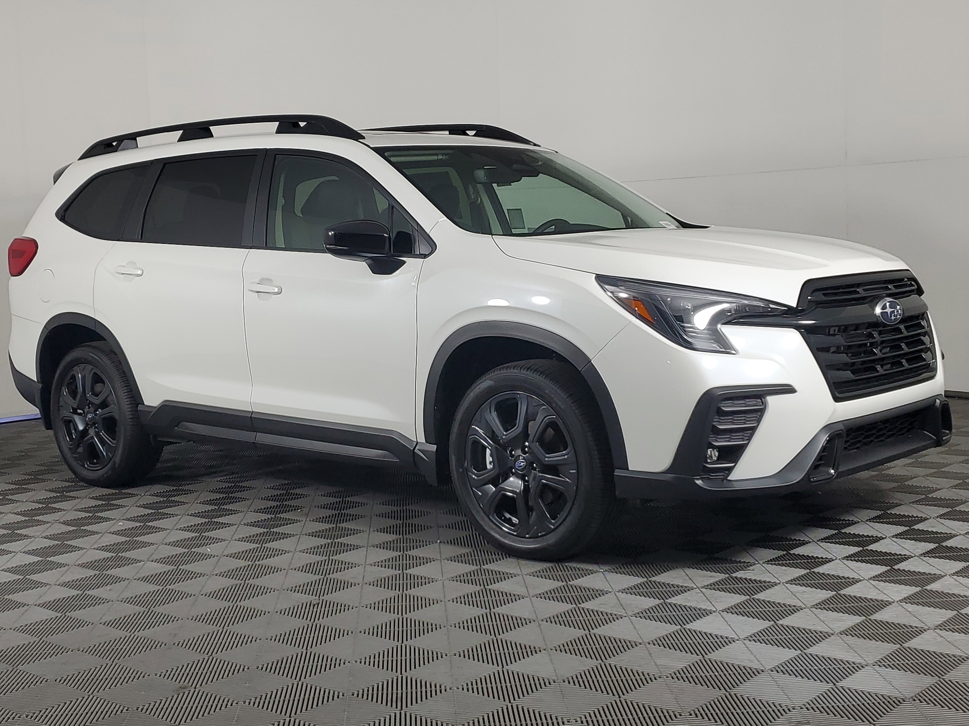 New 2025 Subaru Ascent Onyx Edition image 2