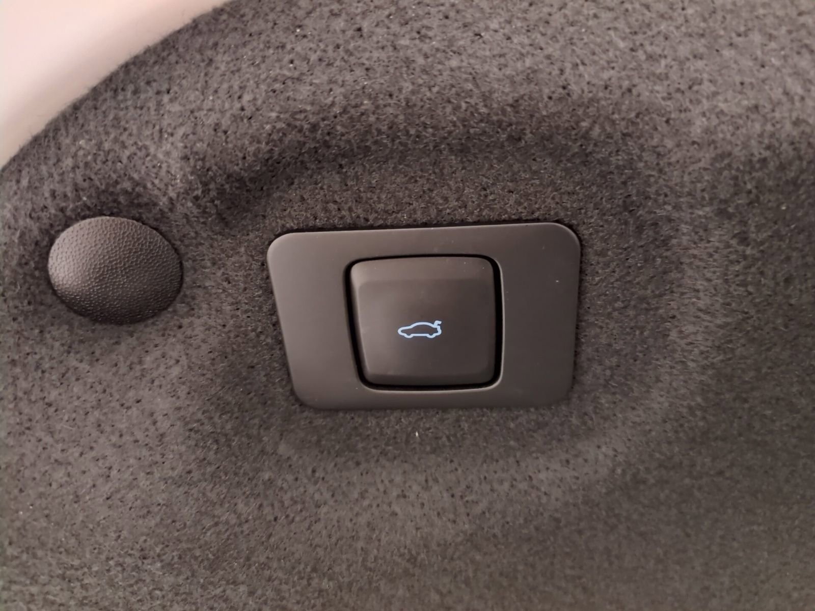 Used 2020 Lincoln MKZ Reserve w/ Elements Package image 14