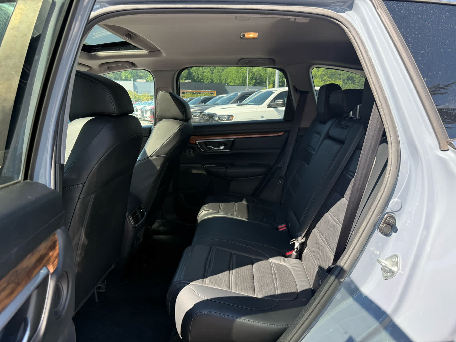 Used 2022 Honda CR-V Touring image 24