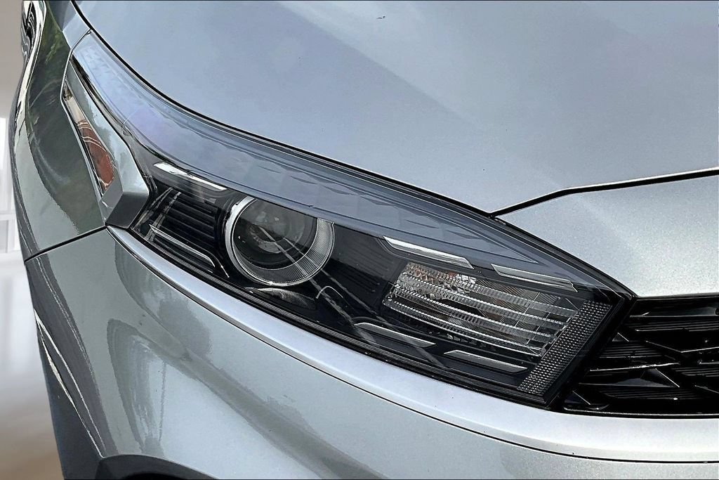 Used 2023 Kia Forte LXS FWD image 27