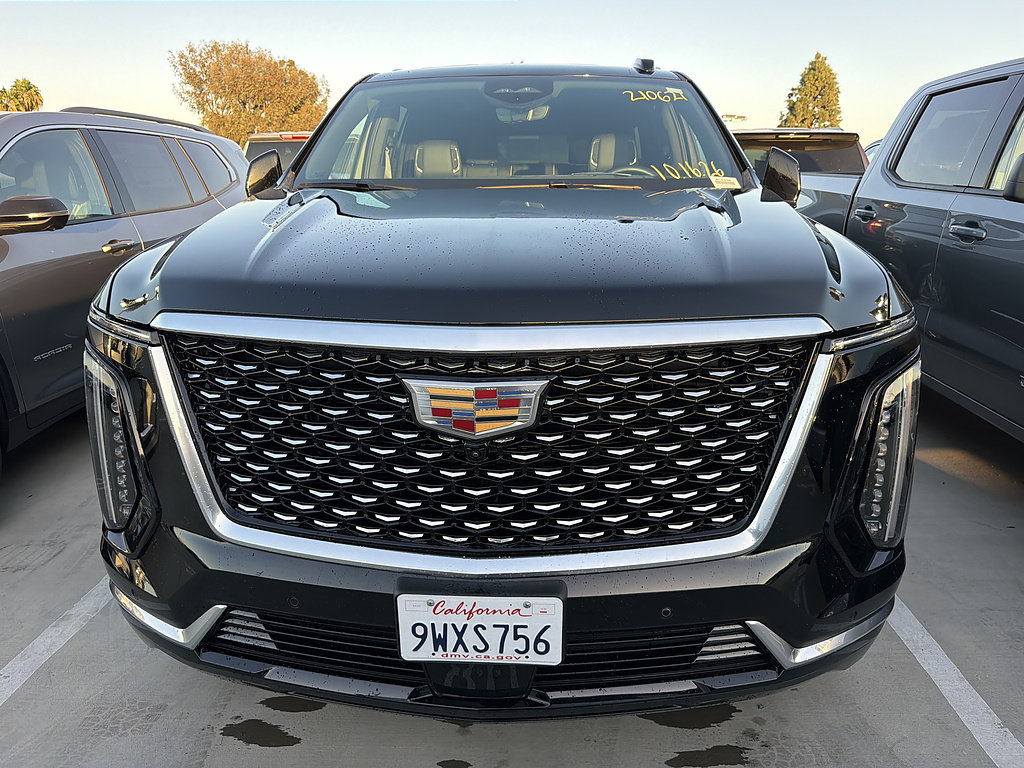 Certified 2026 Cadillac Escalade Luxury RWD image 1
