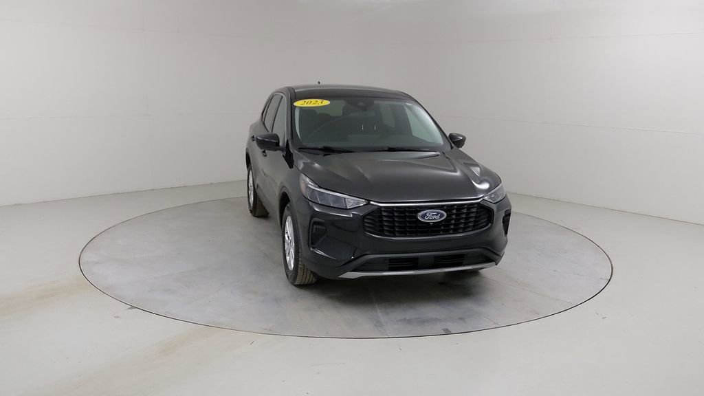 Certified 2023 Ford Escape Active w/ Tech Pack #2 image 9