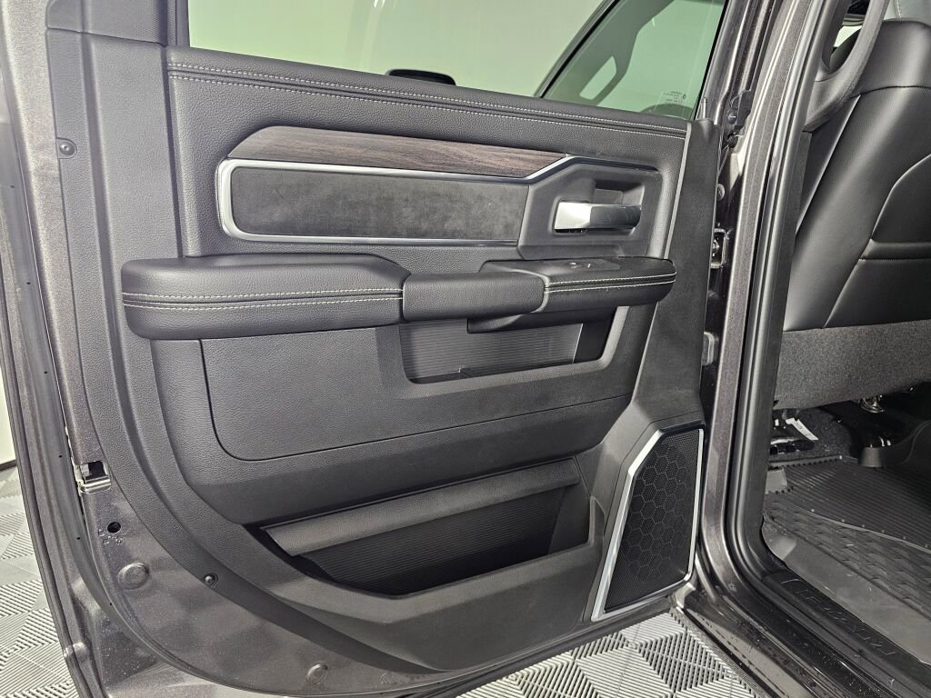 New 2026 RAM 3500 Laramie w/ Night Edition AWD/4WD image 33