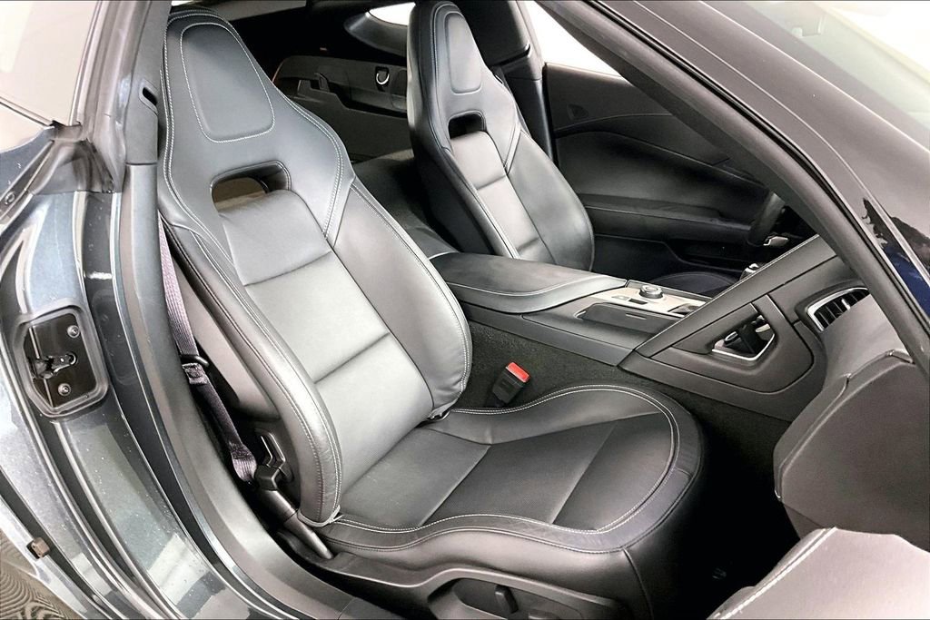 Used 2017 Chevrolet Corvette Stingray Coupe w/ 1LT image 5