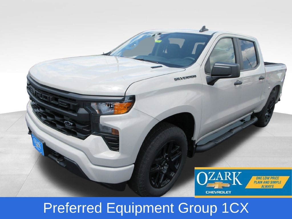 New 2026 Chevrolet Silverado 1500 Custom w/ Turbomax Blackout Package