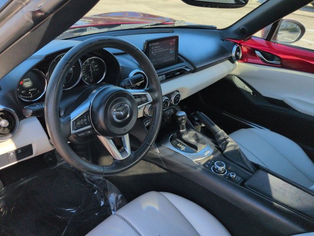 Used 2021 MAZDA MX-5 Miata RF Grand Touring RWD image 15