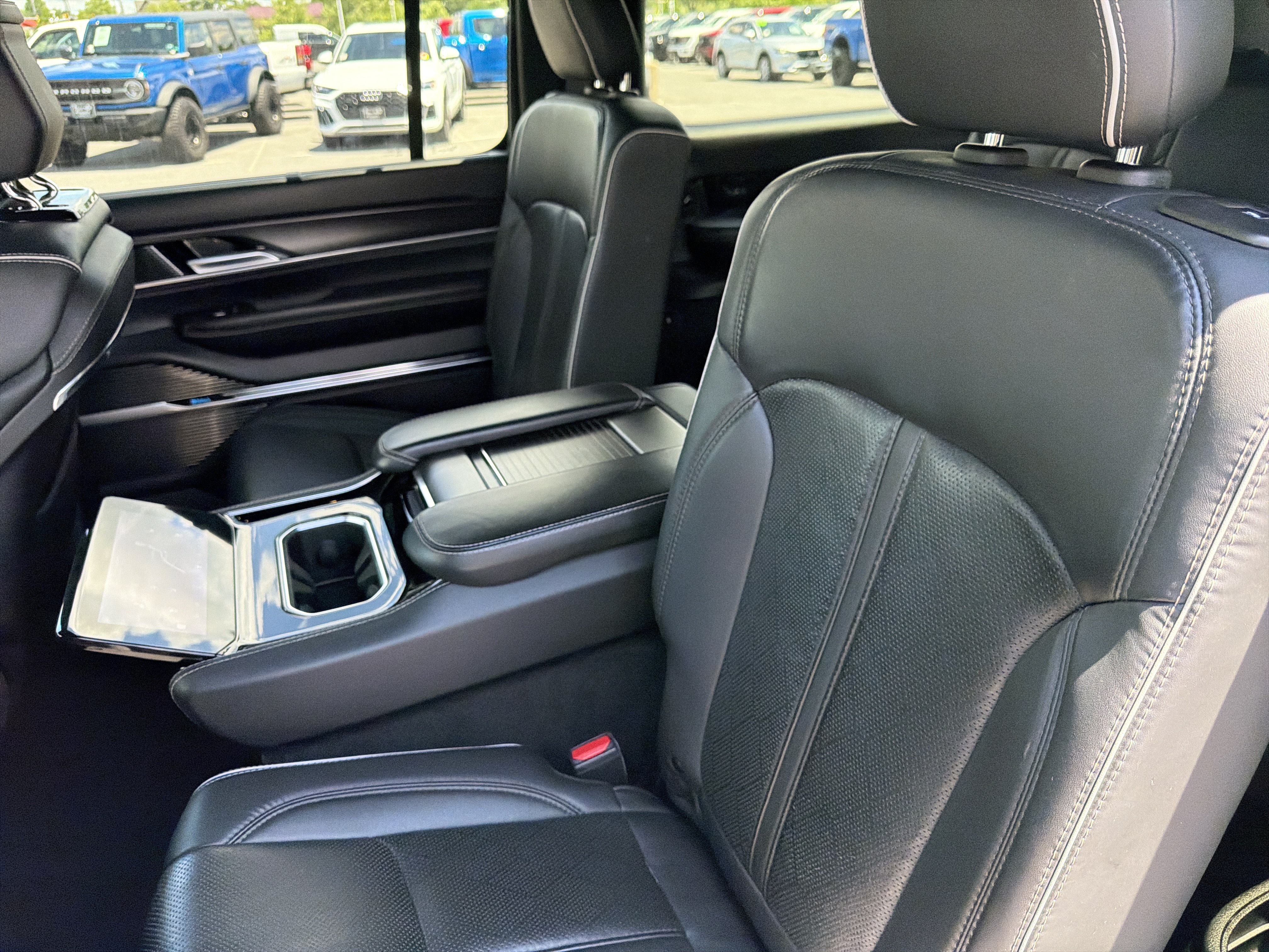 Used 2024 Jeep Grand Wagoneer L Series II w/ Quick Order Packagew 28T AWD/4WD image 13