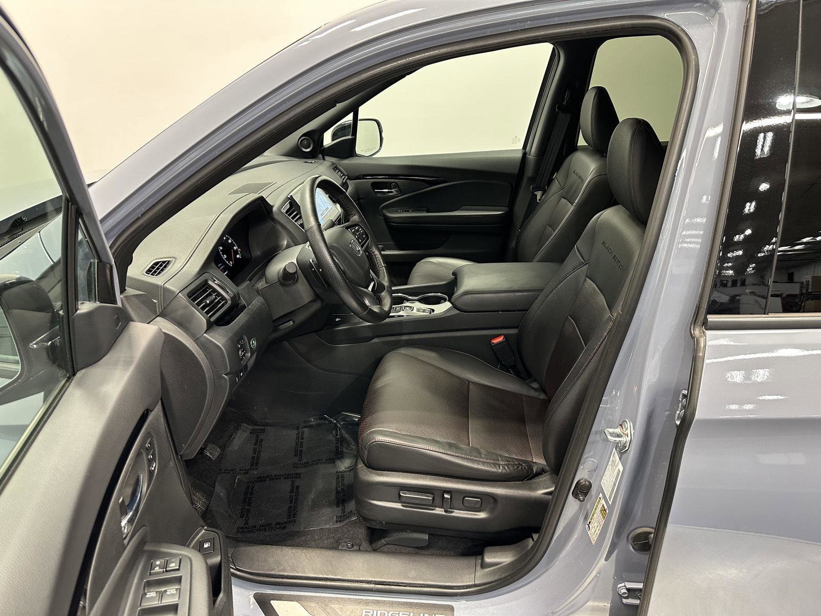 Certified 2024 Honda Ridgeline Black Edition image 14